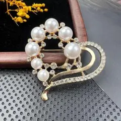 ブローチ　コサージュ　ハート　パール　ゴールド　卒業式　入学式　華やか