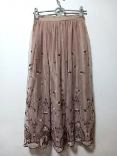 アクシーズ♡ピンク ベージュ花柄刺繍 ロングスカート