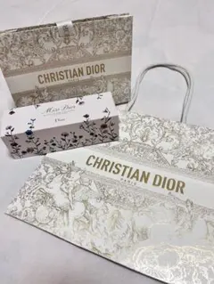 2025年最新】ミスディオールローズバスボムの人気アイテム - メルカリ