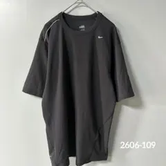 00s ナイキ Tシャツ クルーネック 半袖 XL 黒 化繊 スポーツのサムネイル