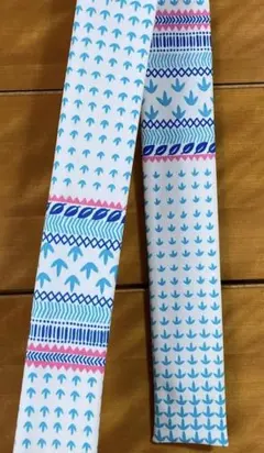 レトロ柄　ボウタイ