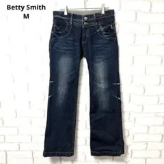 Betty Smith デニム　ジーパン　ジーンズ　コットン　刺繍　フレア
