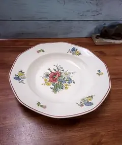 ドイツアンティーク ビレロイ&ボッホ プレート 4枚セット 平皿 花柄 角皿 ドイツアンティーク ビレロイ&ボッホ プレート 4枚セット 平皿