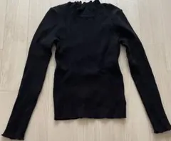 リリーブラウン　ブラックリブニットトップス