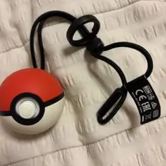 ポケモンボール ストラップ付き (ミュー入り！) - メルカリ