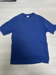 s*m様 C.P. COMPANY Vネック Tシャツ ブルー Mのサムネイル