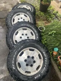 BFGoodrich AT KO2 16インチ タイヤアルミホイール4本セットのサムネイル