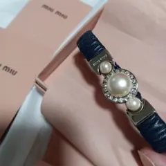 miumiu　レザーブレスレット　紺色