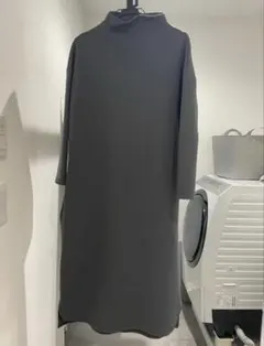 ハイネックロングワンピース