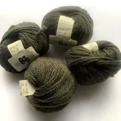 毛糸　極太　鐘紡　モスグリーン4玉