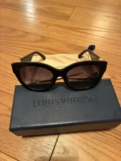 LOUIS VUITTON LV GO14 ラウンド　サングラス