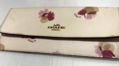 COACH コーチ 長財布 花柄 ホワイト ラウンドファスナー 保