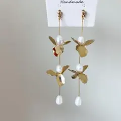 ゴールド フラワー 淡水パール ブライダル 結婚式 花嫁 花 ピアス イヤリング