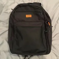 ブラックナイロンリュック・バックパック