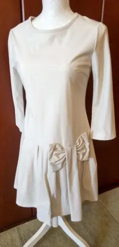新品未使用ギャラリービスコンティ　リボン付長袖ワンピース
