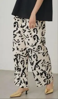 【Loungedress】ラウンジドレス　リラックスプリントパンツのサムネイル