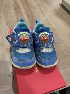 ★美品★アンパンマン ベビーシューズ 青