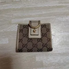 gucci 正規品　二つ折り財布　ボタン不良