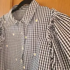 ギンガムチェックフリル長袖シャツ