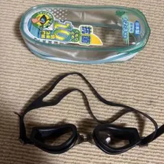 子供用黒いスイミングゴーグル ケース付き