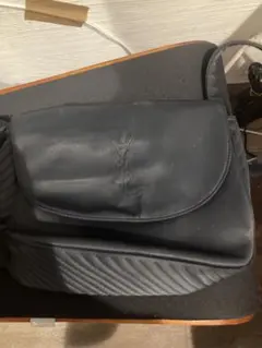 イヴ・サンローラン　カサンドラ　ナイロンショルダーバッグ