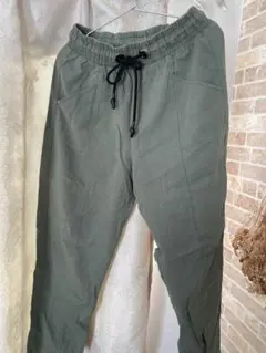 ZARA オリーブグリーン カジュアルパンツ Mサイズ