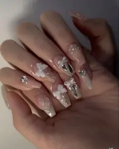 ロングネイルチップ SHEINのサムネイル