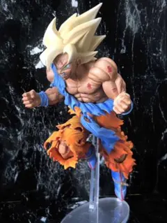 ジャンプ50周年 アニバーサリー 超サイヤ人孫悟空 リペイント　ドラゴンボールのサムネイル