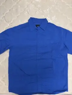 H&M青シャツ
