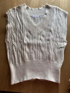 BEAUTY&YOUTH ケーブル編みVネックニットベスト