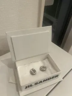 JIL SANDER シルバー フープピアス 箱付きのサムネイル