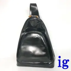希少】GUCCI バンブー エナメル ボディーバッグ ロゴ型押し 緑OLD