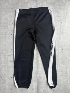 サイドライン ジャージパンツ New Balance ブラック　Mサイズ相当のサムネイル