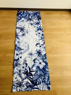 【ZARA HOME】大判テーブルクロス　青のフローラル柄　リネン＆コットン製 刺繍 リネン テーブルクロス X FANGLU LIN | Zara Home 日本/Japan