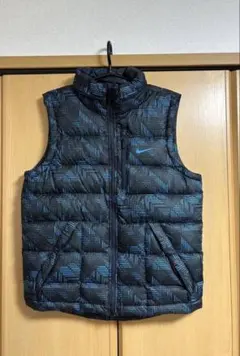 Nike ダウンベスト　期間限定SALE中