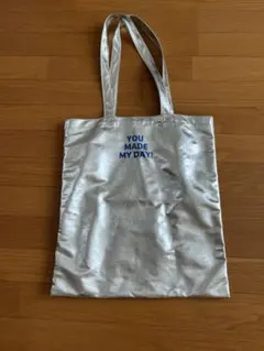 しまむら　rumi メタリックトート　シルバー　トートバッグ