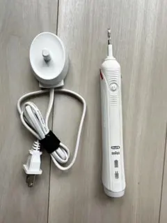 Oral-B BRAUN 電動歯ブラシ 本体 充電器セット　動作確認済のサムネイル