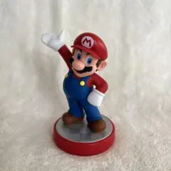 amiibo マリオ フィギュア