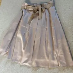 ベージュ フレアスカート リボン付き
