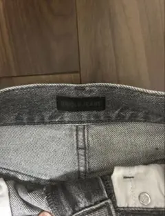 UNIQLO ワイドストレートジーンズグレー