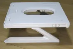 折りたたみ式 ノートパソコンスタンド ホワイトのサムネイル