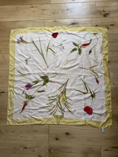 Salvatore Ferragamo 花柄シルクスカーフ