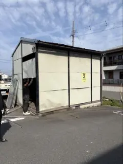 茨城県古河市発 コンテナ型ガレージ シャッター付き 倉庫 プレハブ 