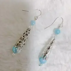 水色ビーズのロングピアス　推し活　推し色