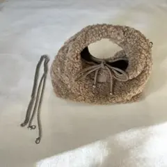 【新品未使用品】ベージュ ファー ハンドバッグ チェーンストラップ付き