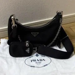 プラダ Re-Edition 2005 Re-Nylon バッグ