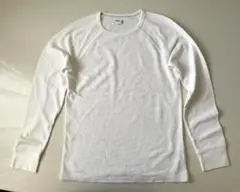 美品 Gap オフホワイト ワンポイントロゴ入り ロンT(150)