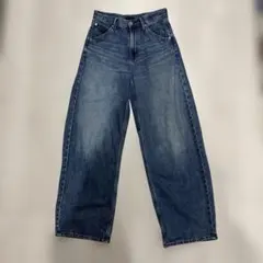 UNIQLO バギーカーブジーンズ　24 67Blue