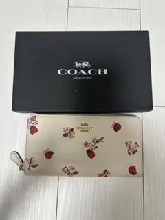 COACH 長財布 てんとう虫 花柄 ラウンドファスナーのサムネイル