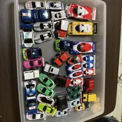 プルバックカー　多数。